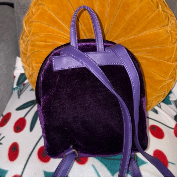 Loungefly Her Universe Disney Villains Ursula Velvet Mini Backpack - Picture 3 of 8